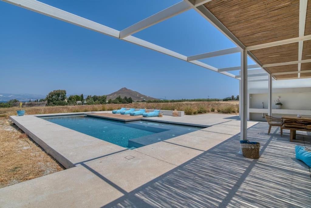 Villa Lampsi - Spacious & Modern Isterni  Экстерьер фото