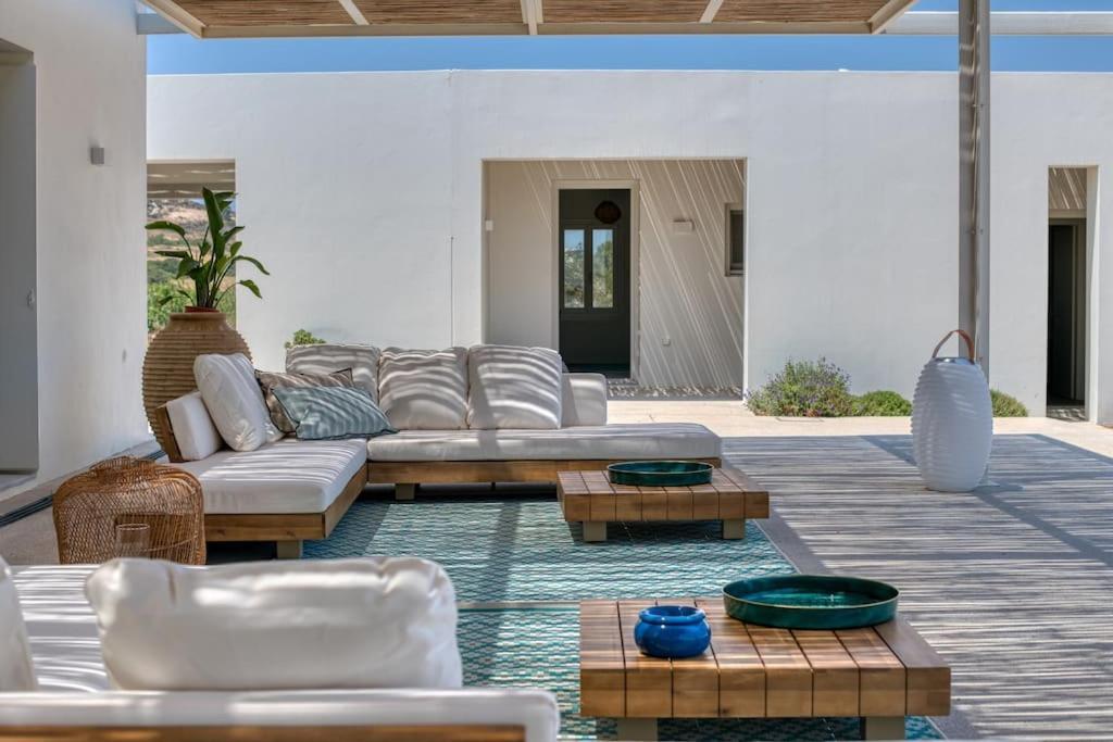 Villa Lampsi - Spacious & Modern Isterni  Экстерьер фото