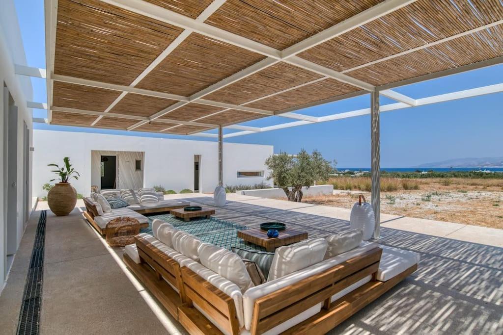 Villa Lampsi - Spacious & Modern Isterni  Экстерьер фото