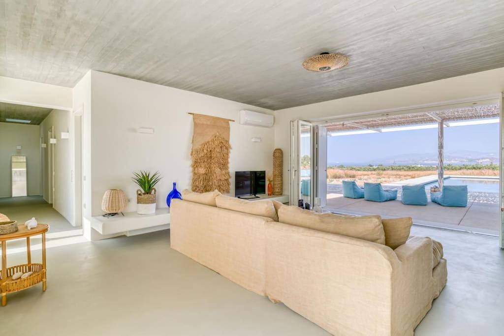 Villa Lampsi - Spacious & Modern Isterni  Экстерьер фото